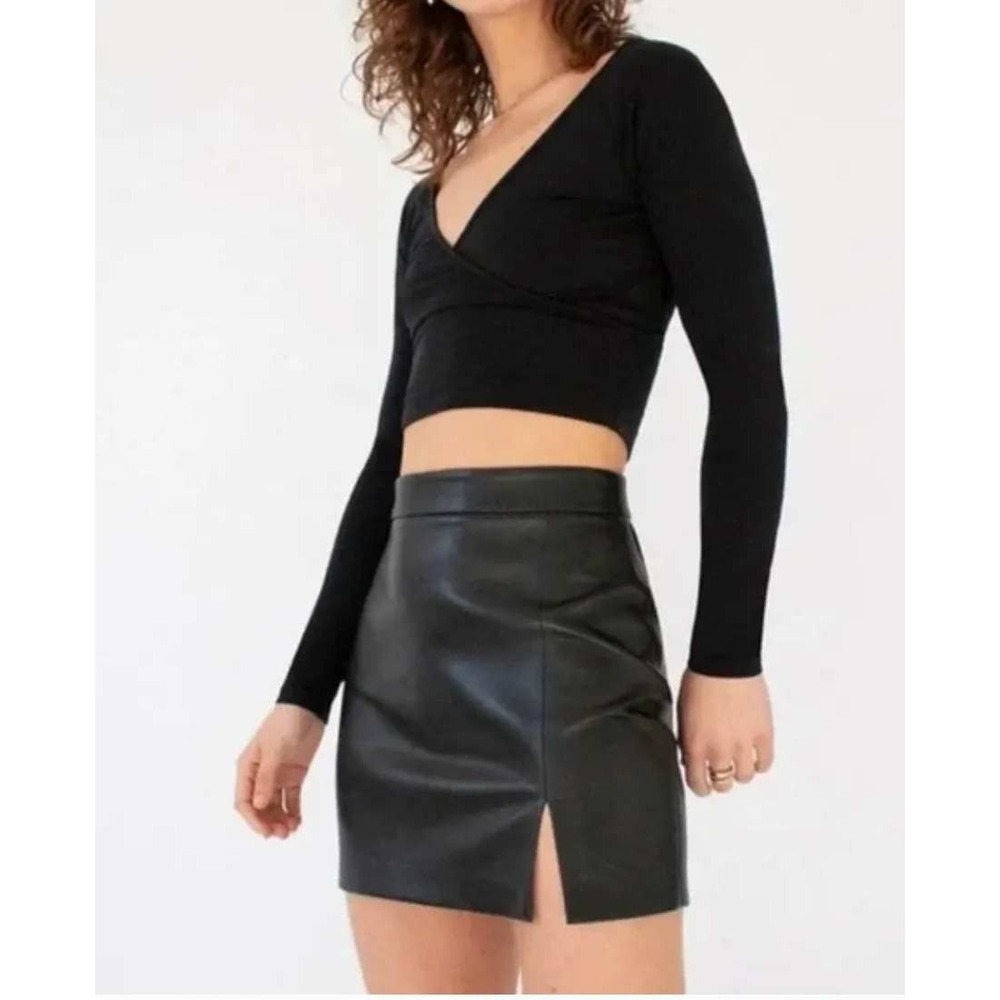 Wilfred Aritzia Tempest Vegan Leather Mini Skirt Black Noir Size 6
